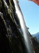 Lower Yosemite Falls im Gegenlicht